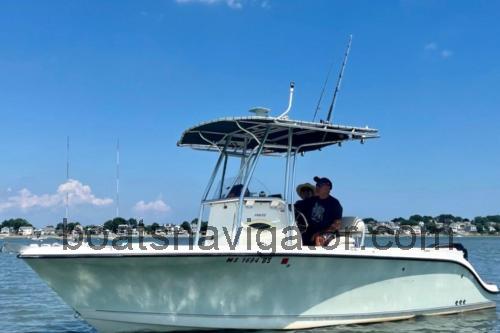 Trophy 2103 Center Console specs and reviews